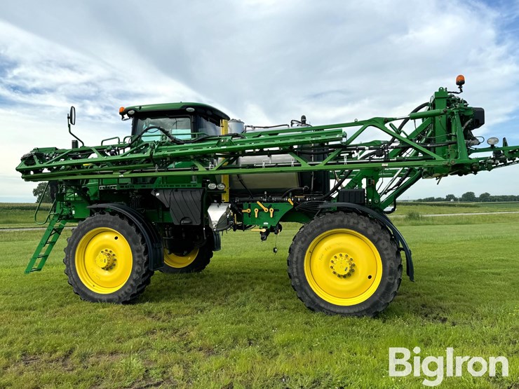 2020-john-deere-r4038-image-8