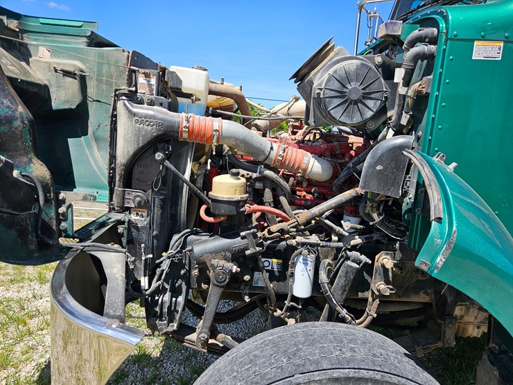 2012-peterbilt-382-image-28