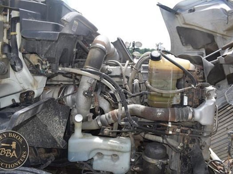 2014-international-prostar-image-43