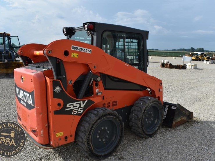 2020-kubota-ssv65-image-16