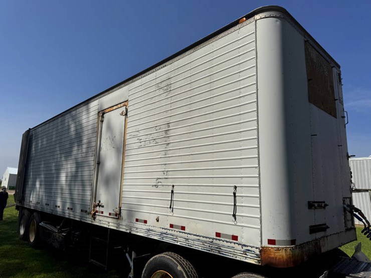 #1433-•-1976-tempte-34’-van-body-storage-trailer-image-7