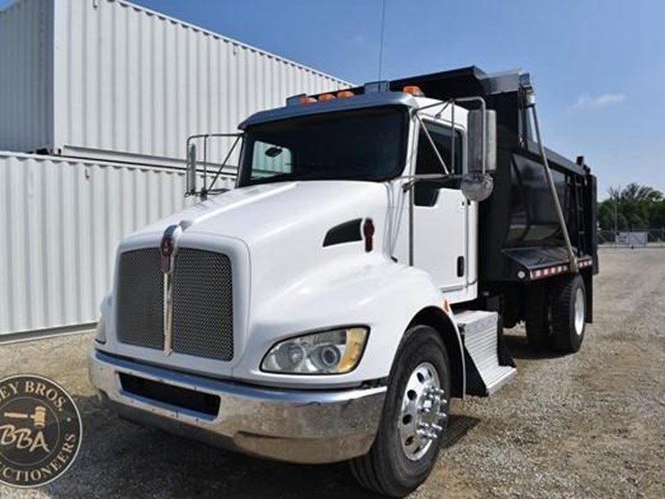 2012-kenworth-t370-image-32