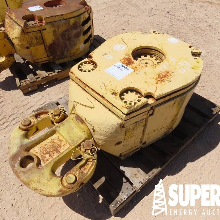 (5-179) MCKISSICK 100 Ton Block w/ 24" Sheaves. Lo