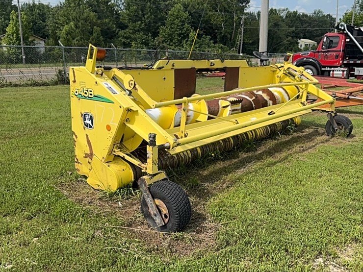 john-deere-windrow-forage-header-image-4