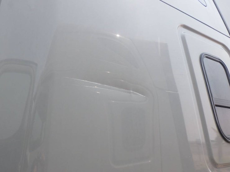 2024-freightliner-cascadia-126-image-10