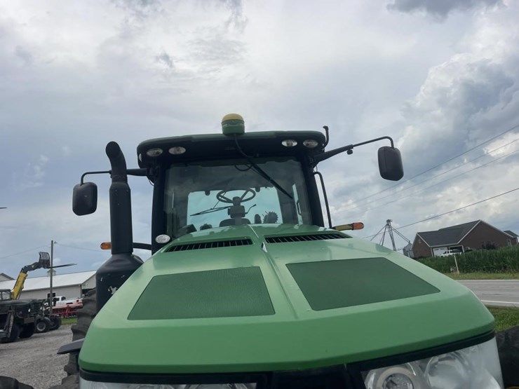 2011-john-deere-8335r-image-12