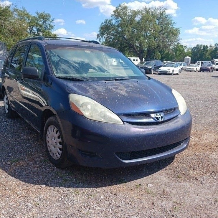 2006 TOYOTA SIENNA