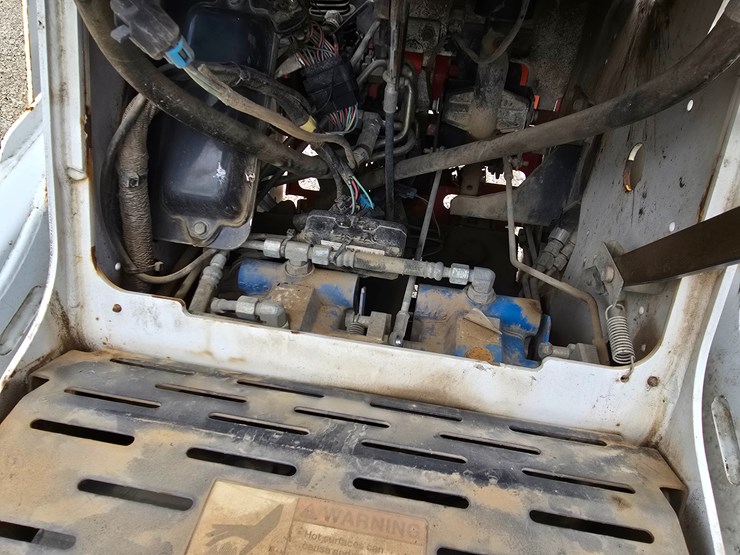 #16577-•-2016-bobcat-mt55-mini-skid-steer-image-29
