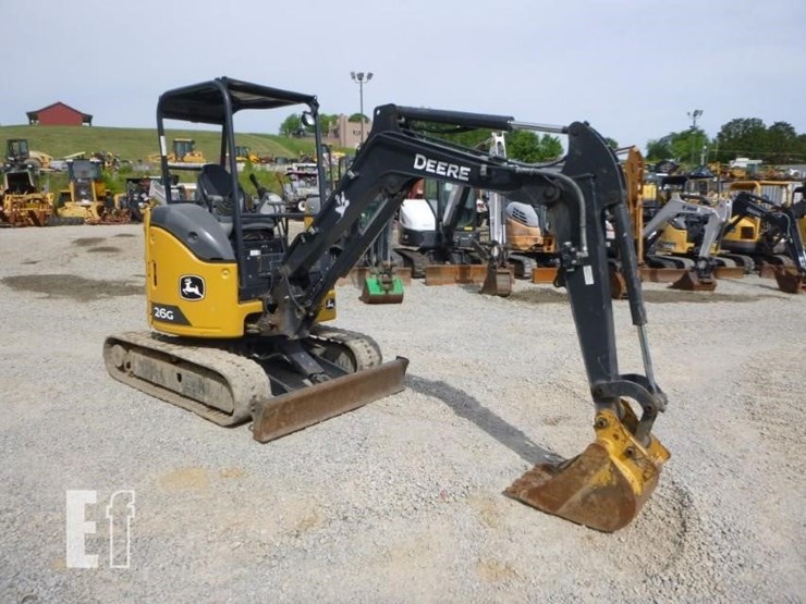 2021-deere-26g-image-47