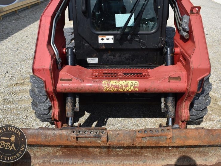2017-takeuchi-ts50v-image-34