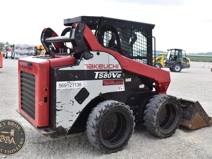 2016-takeuchi-ts80v2-image-11