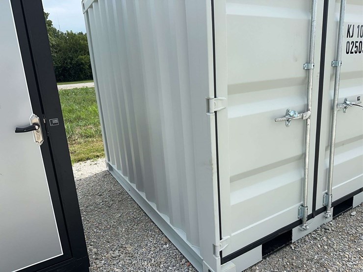 10-ft-storage-container-image-4