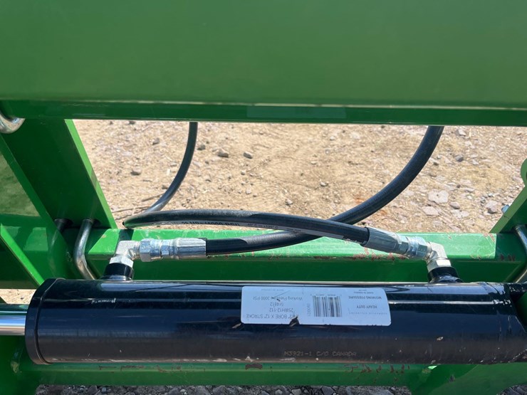 mds-double-tine-hyd-adjustable-bale-spear-image-15