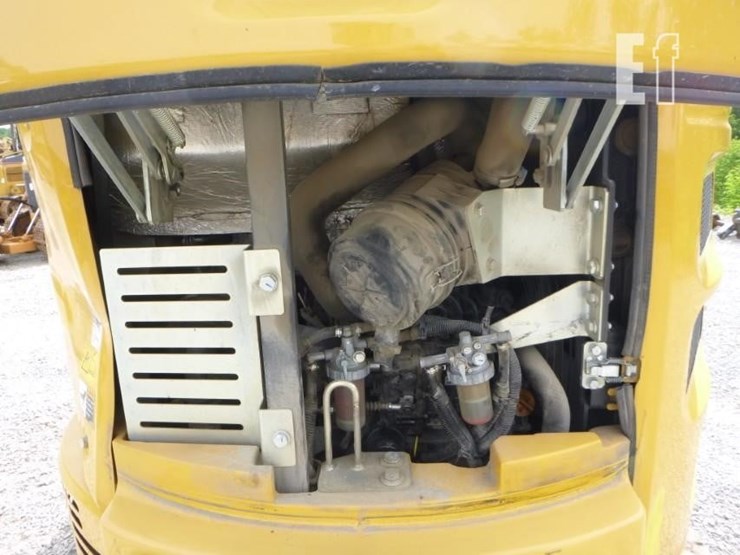 2021-deere-26g-image-43