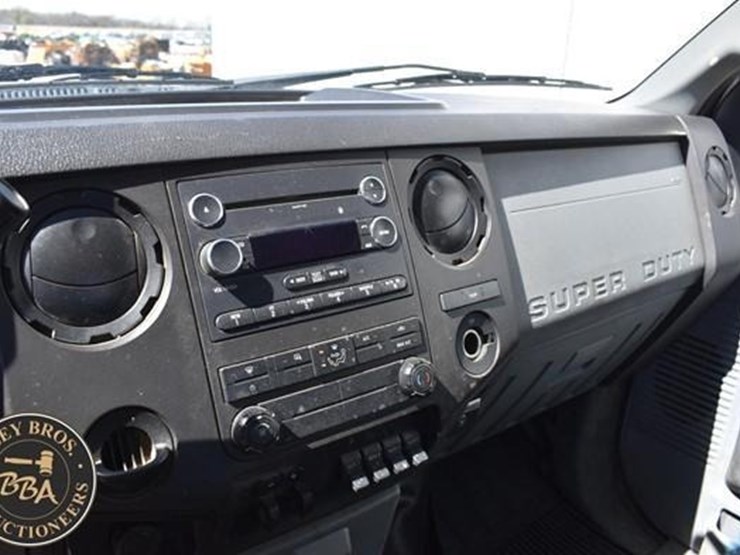 2016-ford-f550-sd-image-37