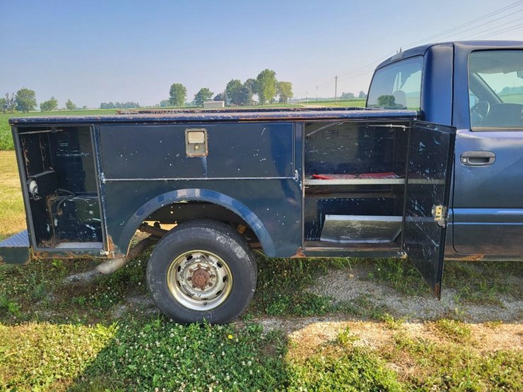 2002-dodge-2500-image-27