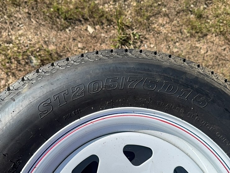 4-trailer-tires-205/75/d15-image-4