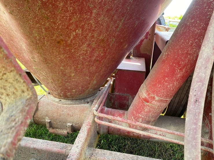 farmhand-817-image-17