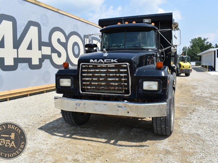 1996-mack-rd688s-image-31
