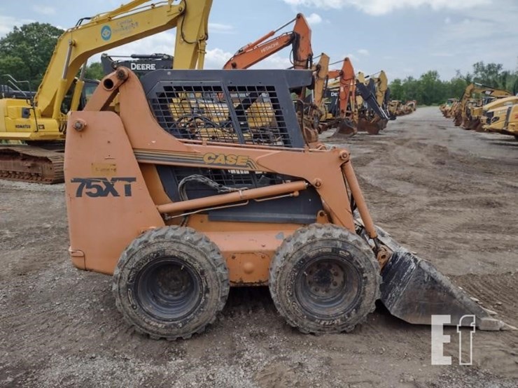 case-75-xt-image-3