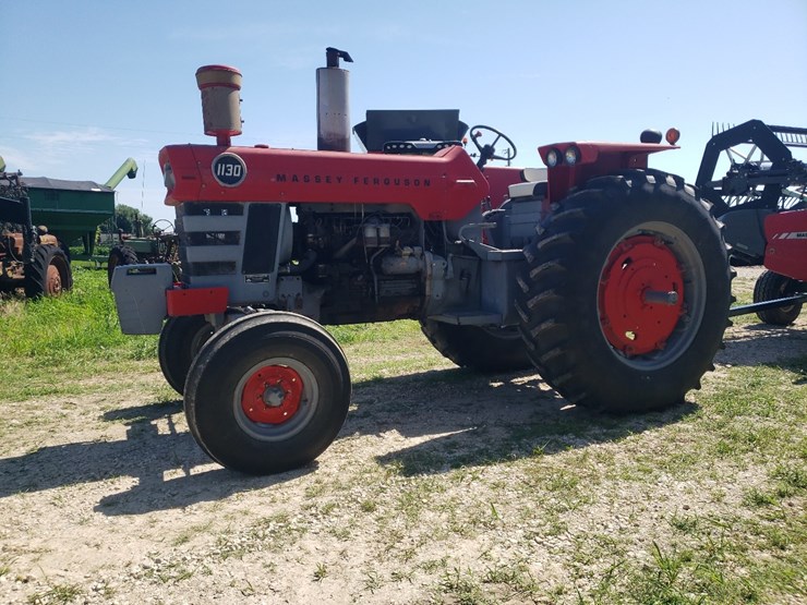 1968-massey-ferguson-1130-image-3