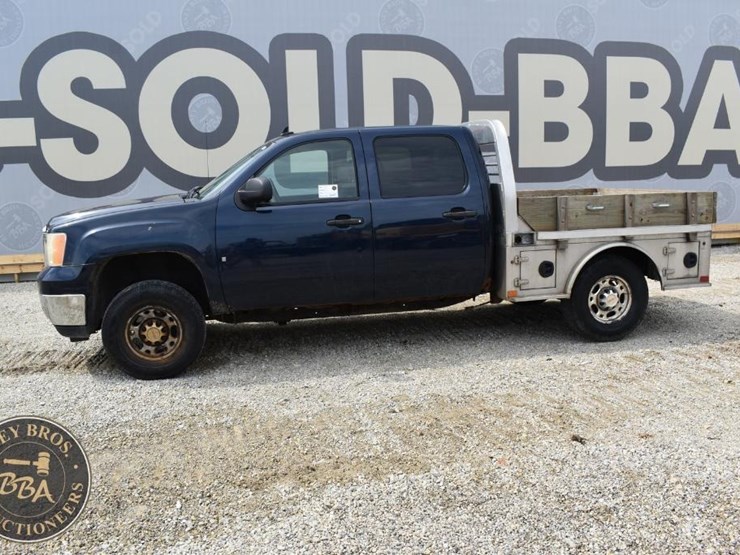 2007-chevrolet-2500hd-image-3