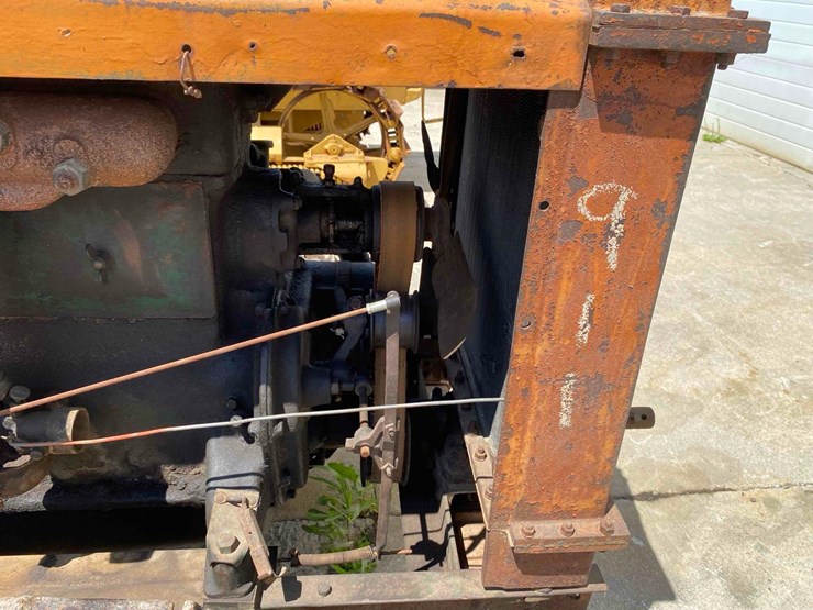 cletrac-crawler-tractor-image-7
