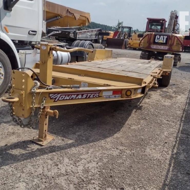 2023 TOWMASTER T-12DT
