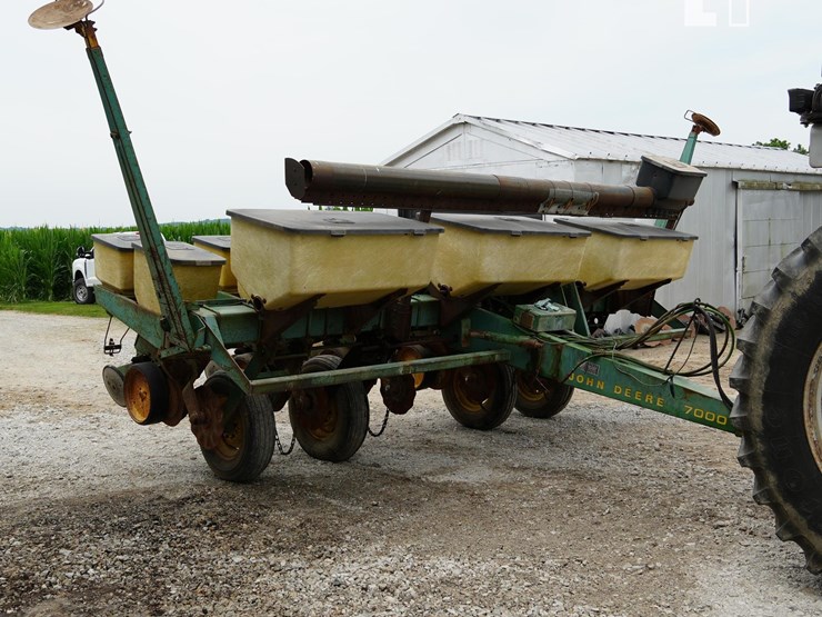 john-deere-7000-image-26