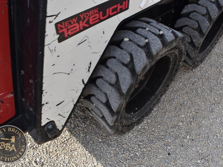 2017-takeuchi-ts50v-image-35