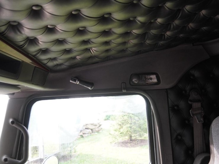 2007-kenworth-t800-image-33