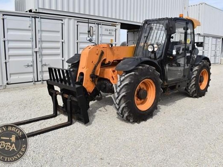 2014-caterpillar-th407c-image-4