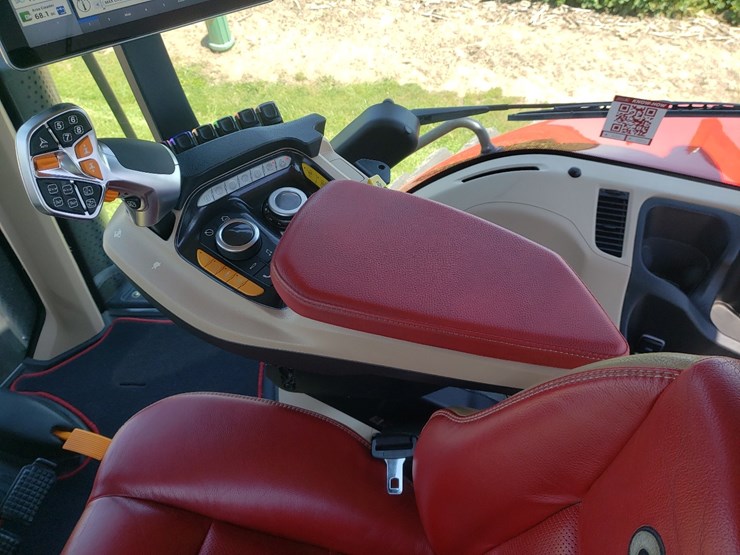 2021-case-ih-magnum-310-image-15
