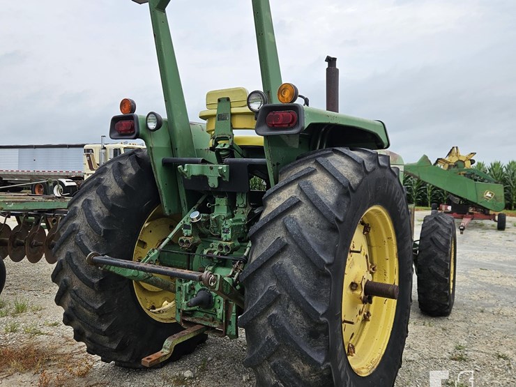 john-deere-4430-image-8