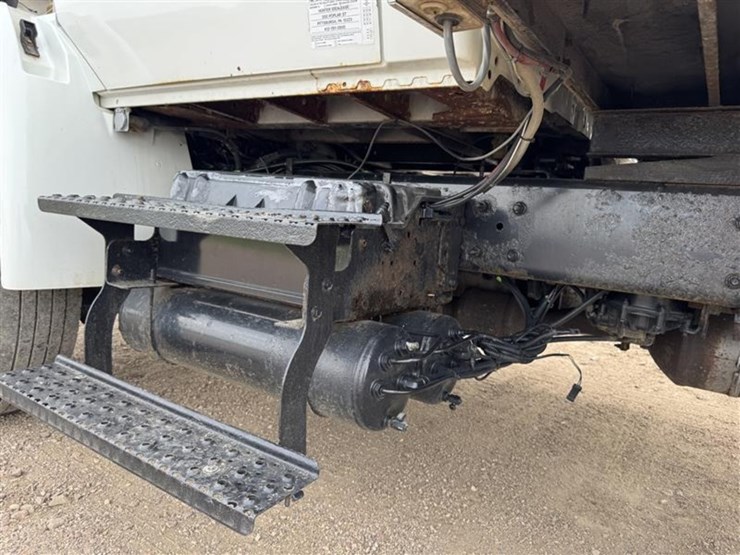 2012-international-durastar-4300-image-21