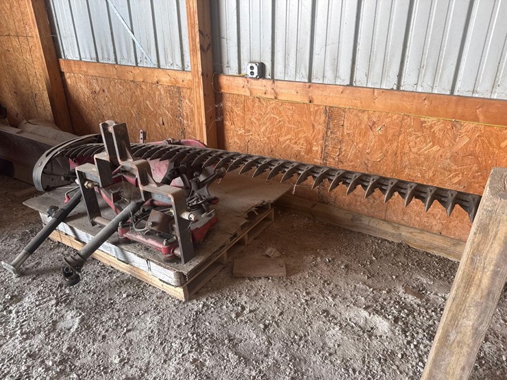 9’-ih-sickle-bar-mower-image-3