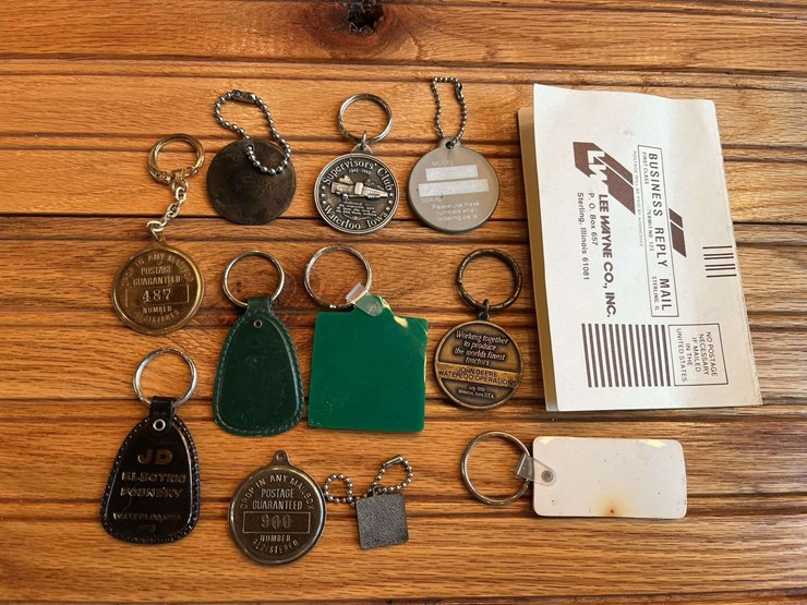 john-deere-keychains-image-5