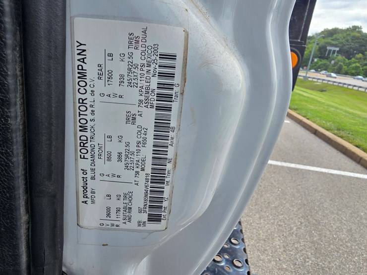 2004-ford-f650-image-72