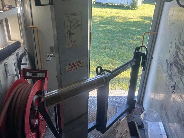2019-international-durastar-4300-image-20