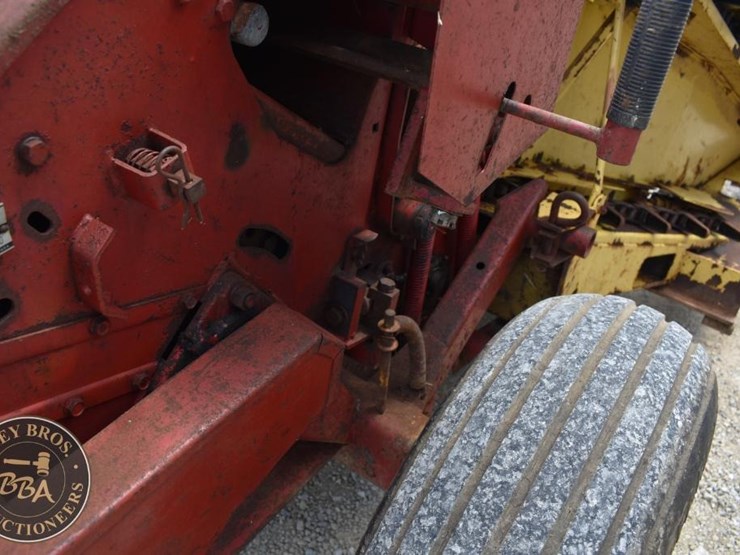 new-holland-770-image-29