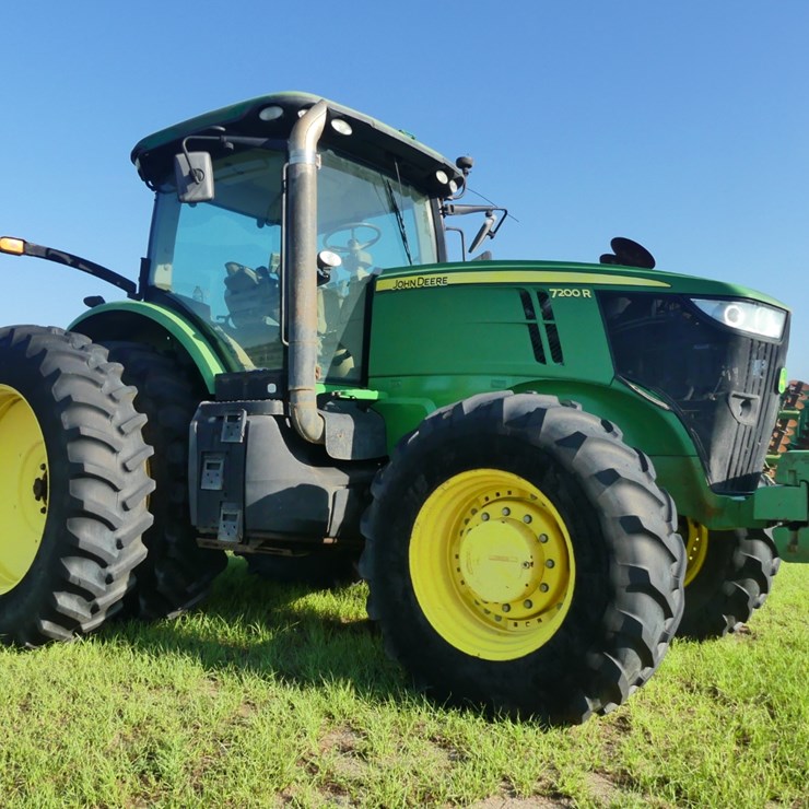 2013 JOHN DEERE 7200R