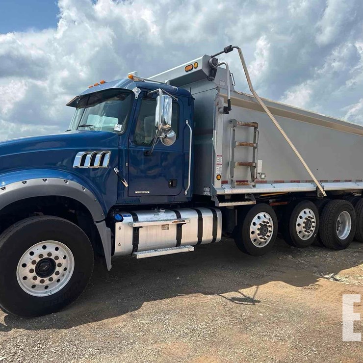 2021 MACK GRANITE 64FR
