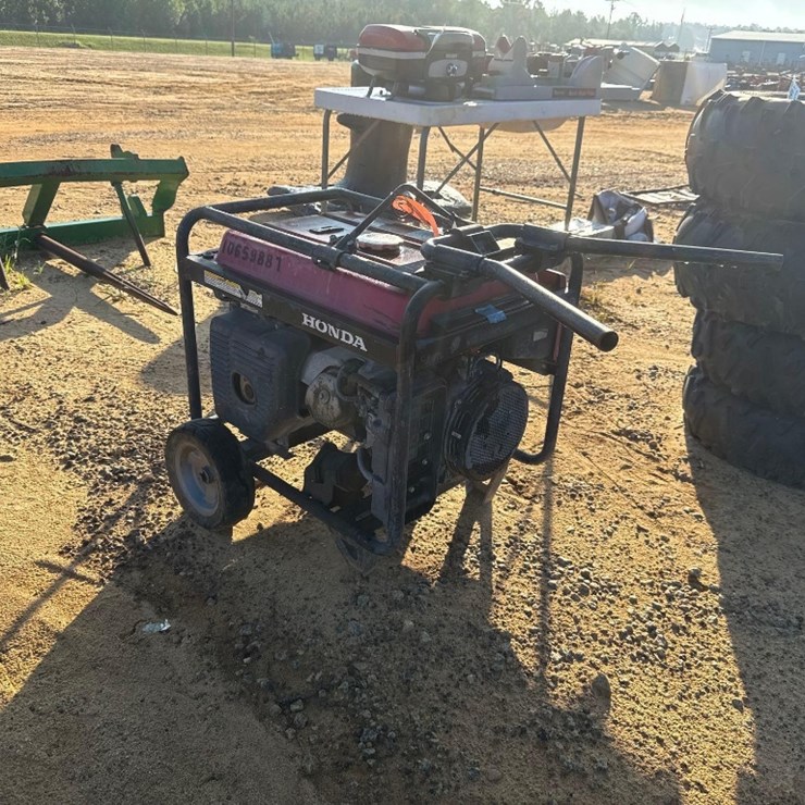 2226 - HONDA EM500X GENERATOR
