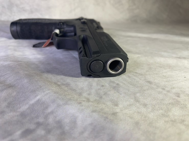 #4384-•-taurus-th-45-45-auto-pistol,-sn:-aej725148-image-4