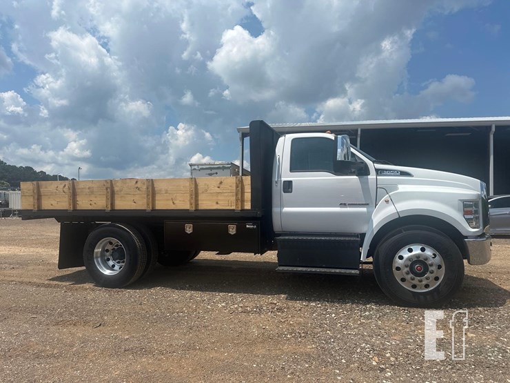 2018-ford-f650-image-3