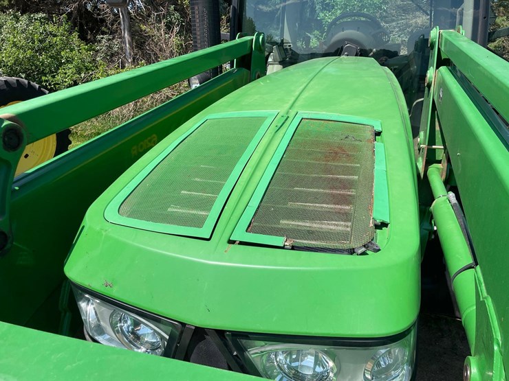 2014-john-deere-6210r-image-48