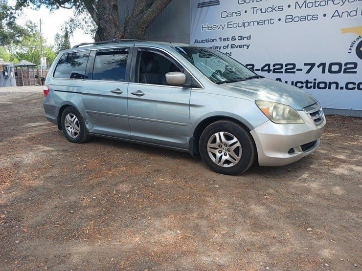 2005-honda-odyssey-image-2