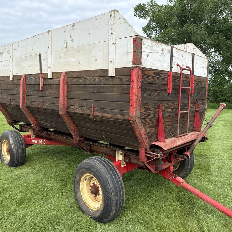 Roorda 12ft Rear Unload Silage Wagon