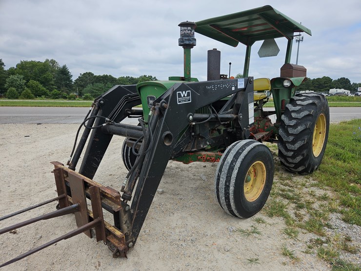 john-deere-2240-image-1