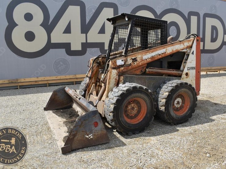 bobcat-975-image-1
